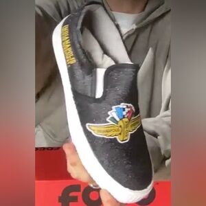 🆕 Race Fans Wing Wheel Flag Glitter Black Slip-On Sneakers with Winged Logo. NWT